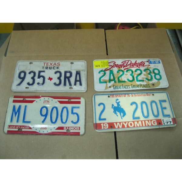 5 AMERICAN LICENCE PLATES
