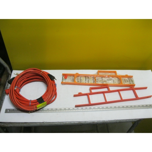 2 EXTENSION CORDS & EXTENSION CORD ROLLERS