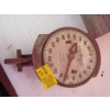 Image 4 : VINTAGE SCALES, INSULATORS, TRAP, ETC.