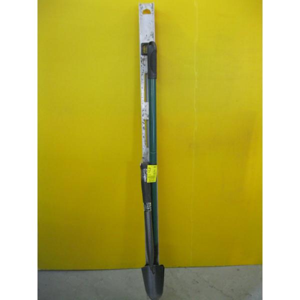 BUNDLE W/2 SM. GARDENING SHOVELS & A LEVEL