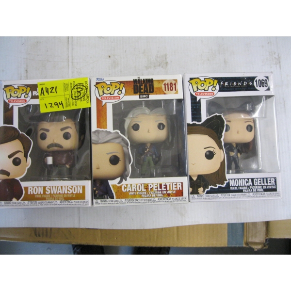 3 POP BOBBLE HEADS