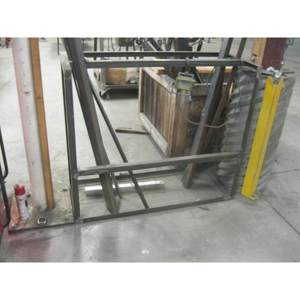 RACK W/MISC. STEEL PIECES & RACK