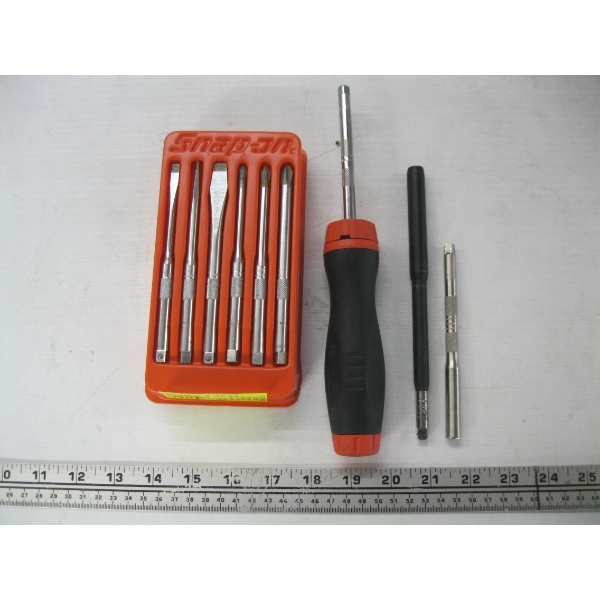 SNAP ON SCREWDRIVER W/CHANGEABLE BITS