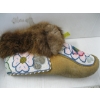 Image 3 : PAIR OF BEADED FUR TRIM MOCCASINS