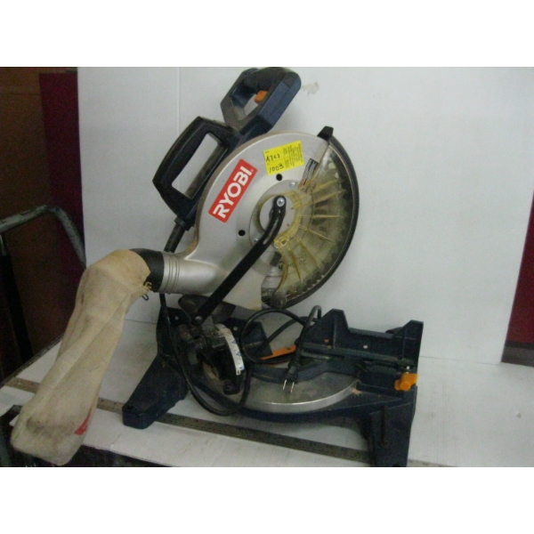 RYOBI COMPOUND MITER SAW