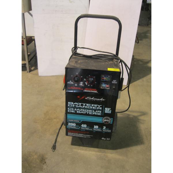 SCHUMACHER 200 AMP BATTERY CHARGER - 6V OR 12V