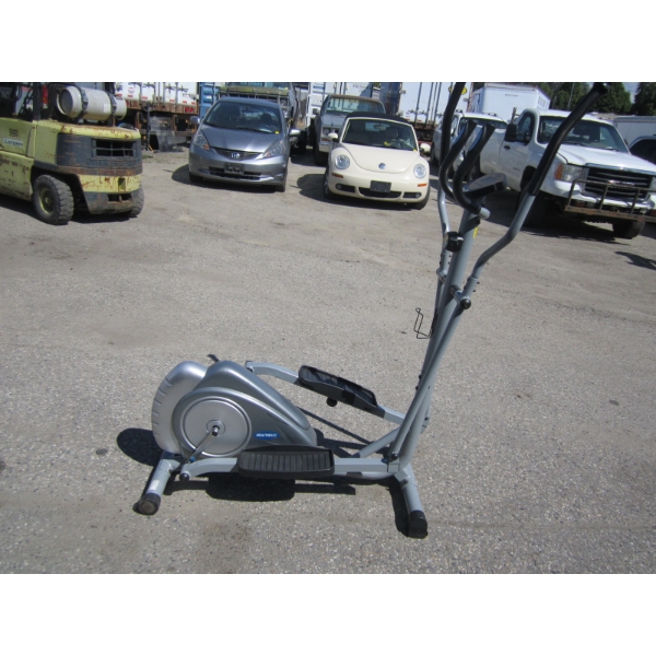 HEALTHWEAR ELLIPTICAL