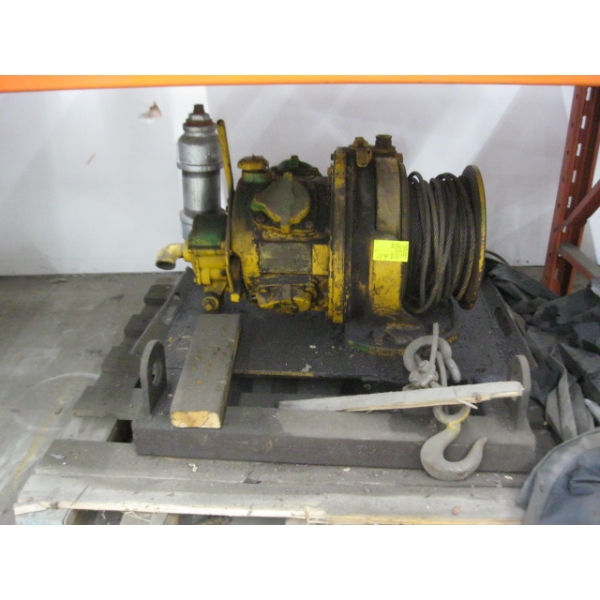 HEAVY DUTY WINCH - AIR OPERATED - ON PALLET