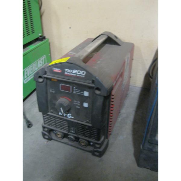 "AS IS" LINCOLN TIG 200 SQUARE WAVE WELDER