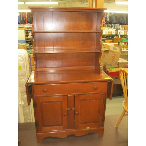 VILAS MAPLE SIDEBOARD W/UPPER SHELF