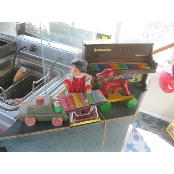 4 KIDs VINTAGE TOYS