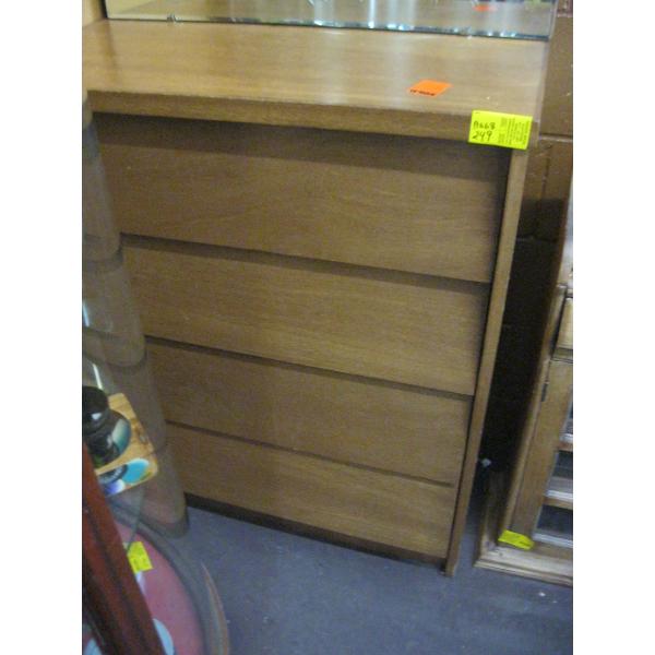 4 DRAWER CHEST OF DRAWERS