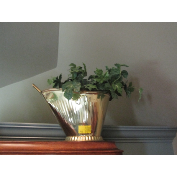 BRASS COAL SKUTTLE & SHOVEL W/ARTIFICIAL PLANTS