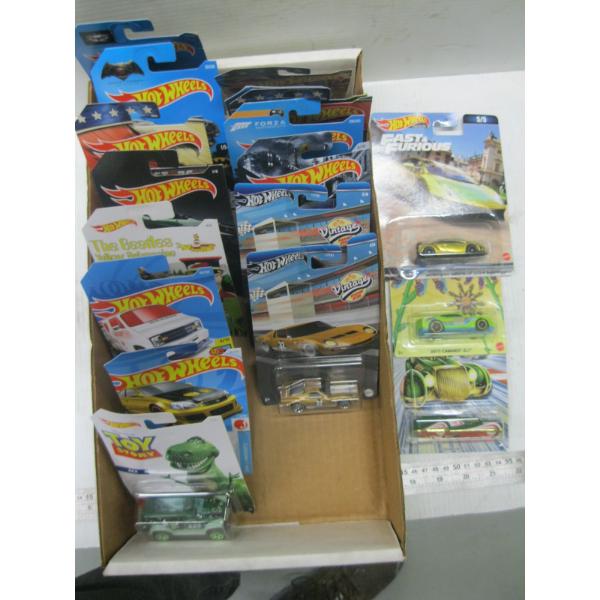 ASST. HOT WHEELS CARS