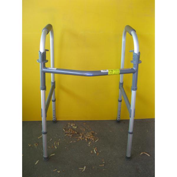 FOLDING METAL WALKER