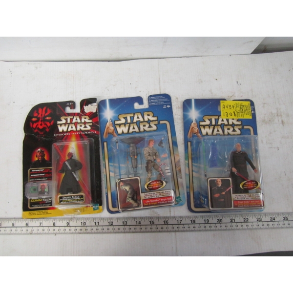 3 STAR WARS FIGURINES