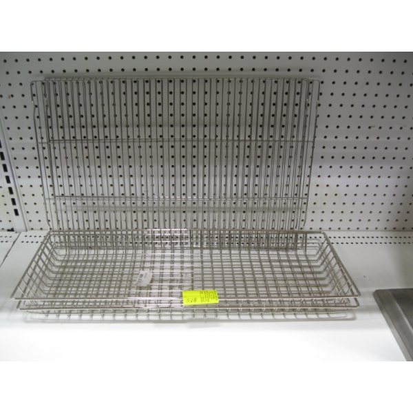 2 WIRE BASKETS & 2 LG. DRYING RACKS