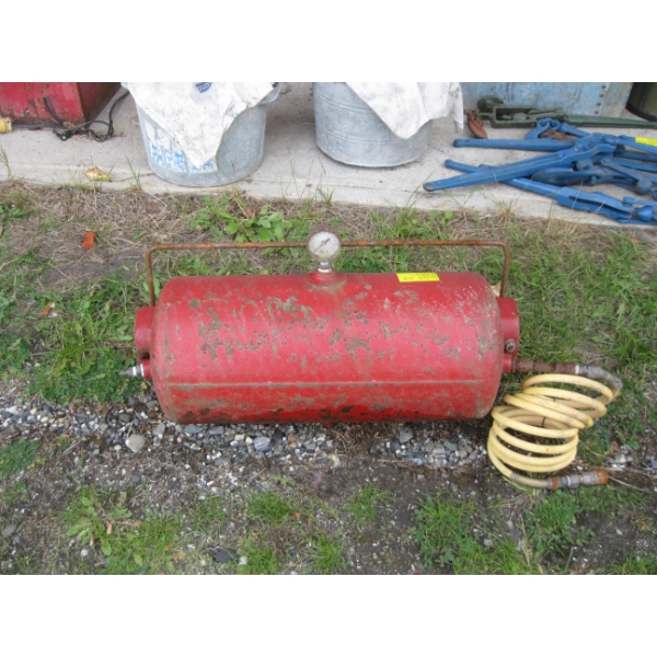 PORTABLE AIR TANK