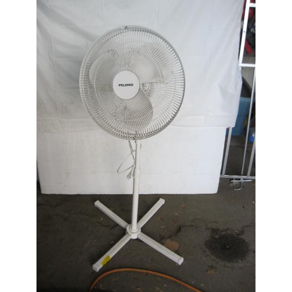 FLOOR FAN