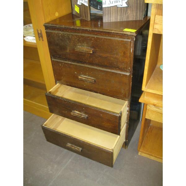 4 DRAWER CHEST OF DRAWERS