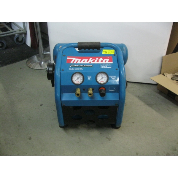 MAKITA 2.5HP AIR COMPRESSOR