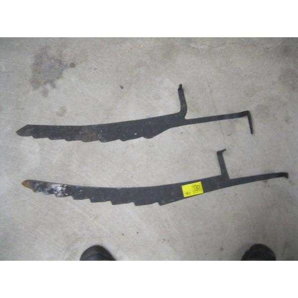 2 HAY KNIVES