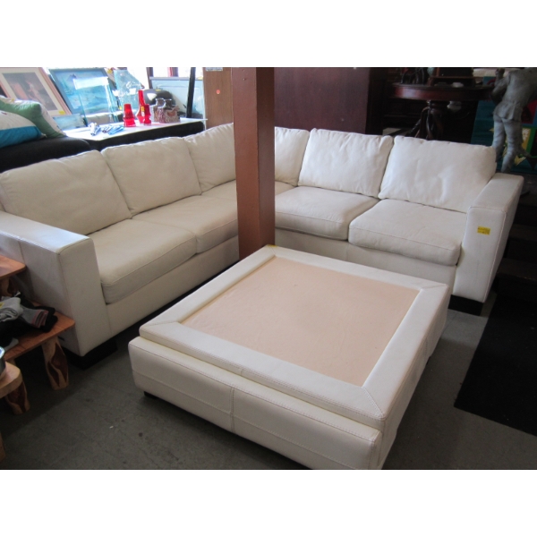 WHITE LEATHER SECTIONAL SOFA & LG. CENTER OTTOMAN/COFFEE TABLE