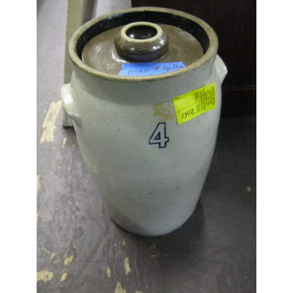CROCKERY BUTTER CHURN - NO PLUNGER