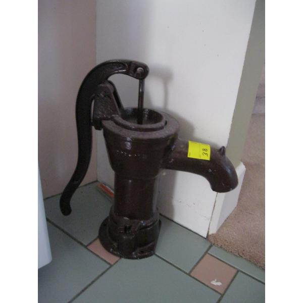 SM. DECORATIVE HAND PUMP