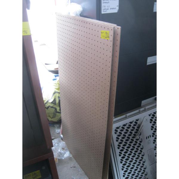 4 - 2FTX4FT PEGBOARD