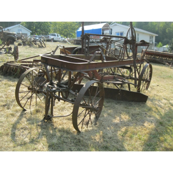 LG. GRADER