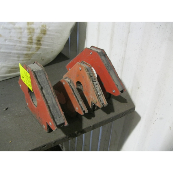 4 WELDING MAGNETS