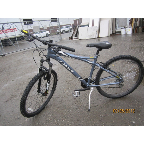 JAMIS FRONT SUSPENSION MOUNTAIN BIKE