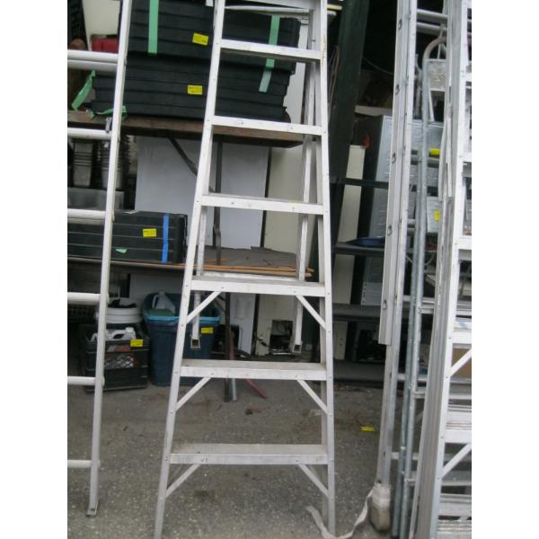 8' MULTI LADDER - STEPLADDER/EXTENSION LADDER