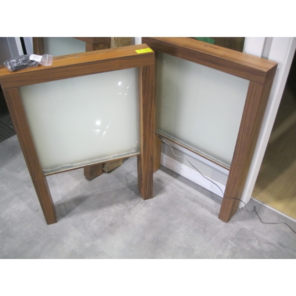 2 LIGHTED END STANDS W/TOUCH CONTROL