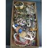 Image 2 : TRAY OF COSTUME JEWELLERY