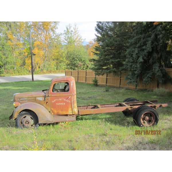 1940 3 TON FORD TRUCK