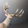 Image 8 : DUCKS UNLIMITED DEER STATUE "HARD RIGHT", BRAD WILLIAMS, 49/1000