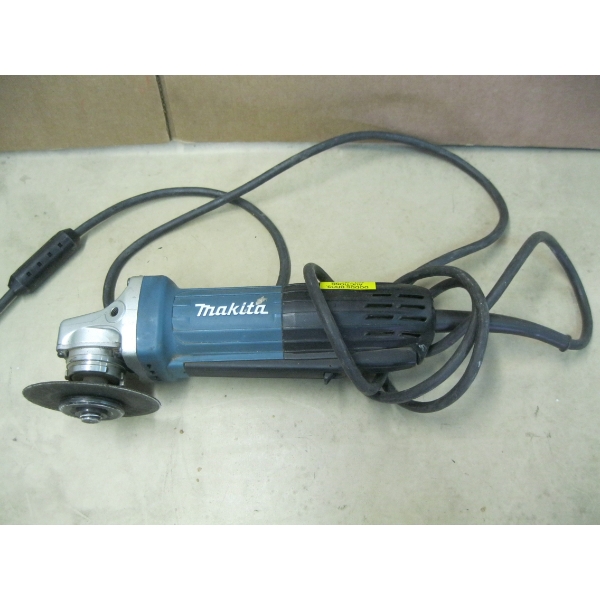 MAKITA 4" ANGLE GRINDER