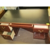 Image 2 : DOUBLE PEDESTAL DESK