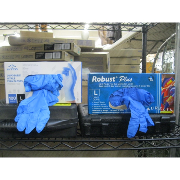 2 CASES OF SZ L GLOVES