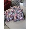 Image 2 : 5 COLORFUL PILLOWS
