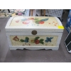 Image 1 : FLORAL PRINT SMALL LIDDED TRUNK