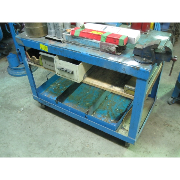 ROLLING METAL TOP CART W/IRON RAIL PIECE & SM. VISE ATTACHED