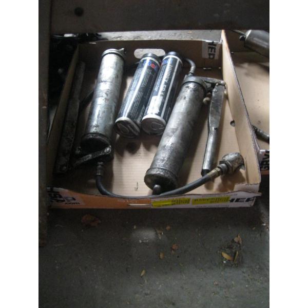 2 GREASE GUNS & 2 TUBES OF GREASE