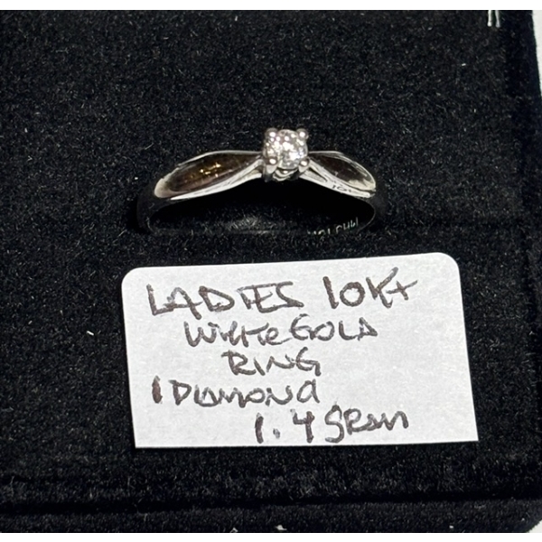 LADIES 10KT WHITE GOLD RING W/1 DIAMOND, 1.4G, SZ 6 1/2