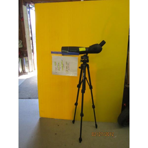 SUPER B MEADE WILDERNESS SPOTTING SCOPE ON VIVITAR STAND