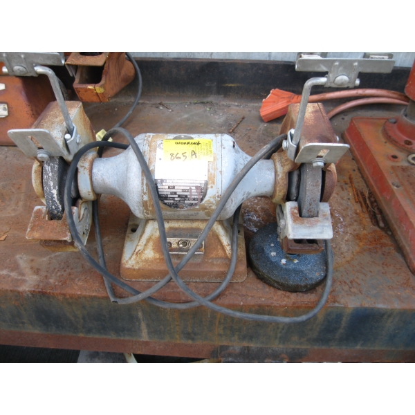 SM. 6" ROCKWELL BENCH GRINDER - WORKING