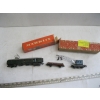 Image 1 : 3 TRAIN CARS & TRAIN