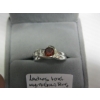 Image 3 : LADIES 10KT WHITE GOLD RING W 5 DIAMONDS & GARNET STONES, 3G, SZ 7 1/4